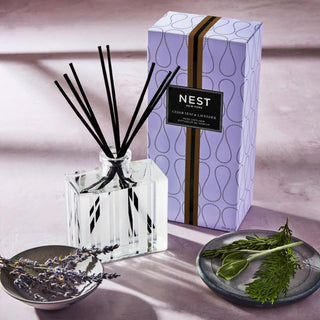 Nest Cedar Leaf & Lavender Diffuser